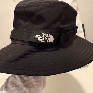The North Face Black Bucket Hat with Logo Strap
